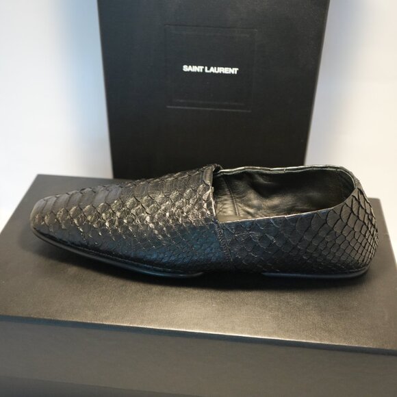 Yves SAINT LAURENT - Picture 6 of 11